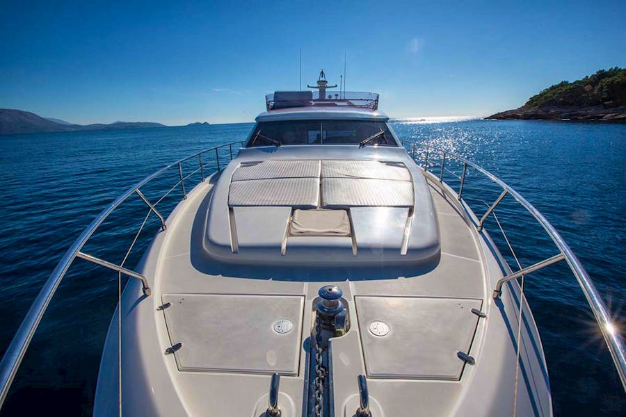 luxury-yacht-charter-dubrovnik-ferretti-591-05.jpg